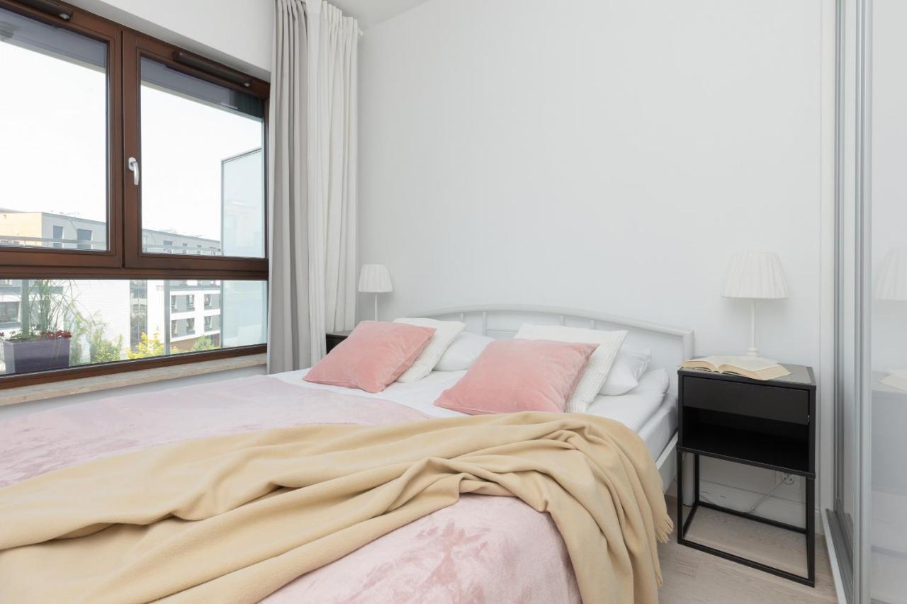 Sarmacka Apartment With Balcony Warsaw Wilanow By Noclegi Renters Екстериор снимка