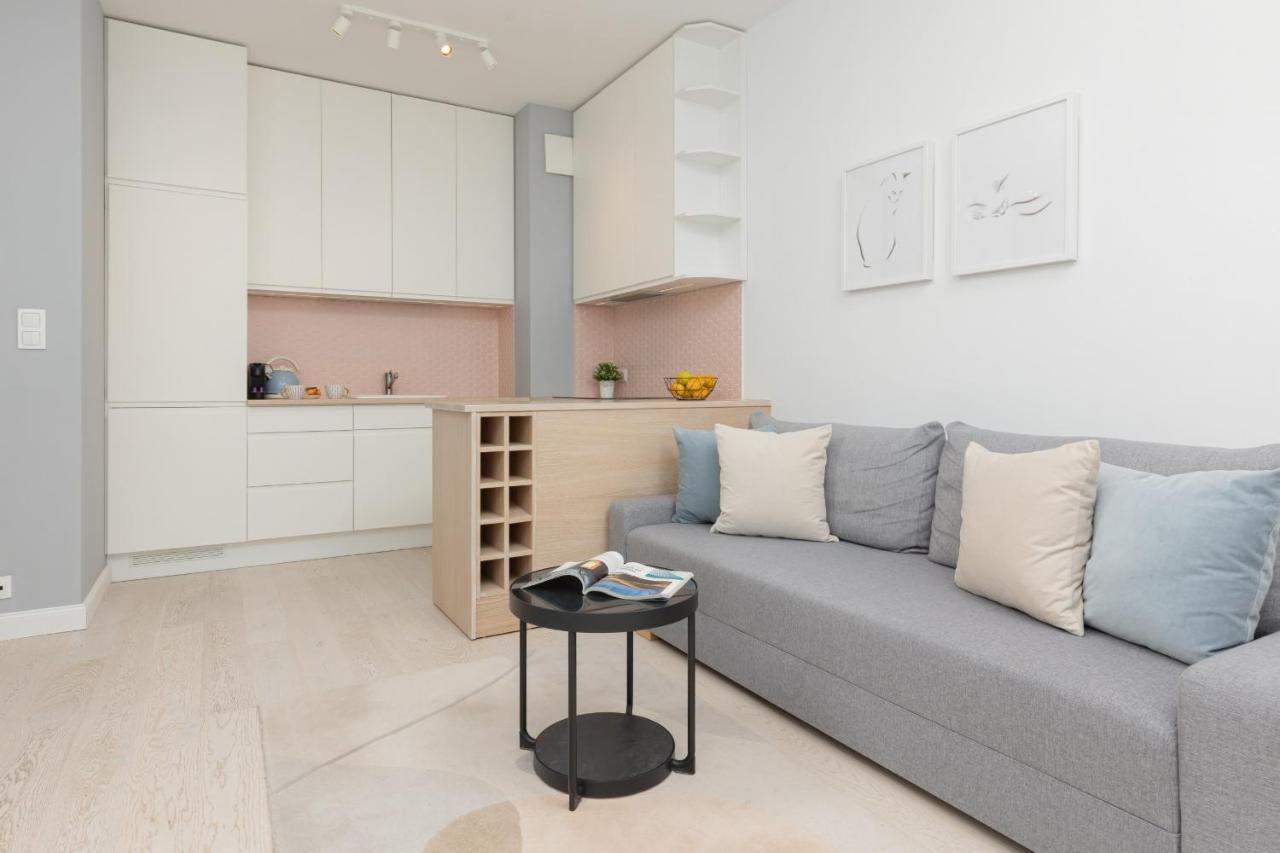 Sarmacka Apartment With Balcony Warsaw Wilanow By Noclegi Renters Екстериор снимка