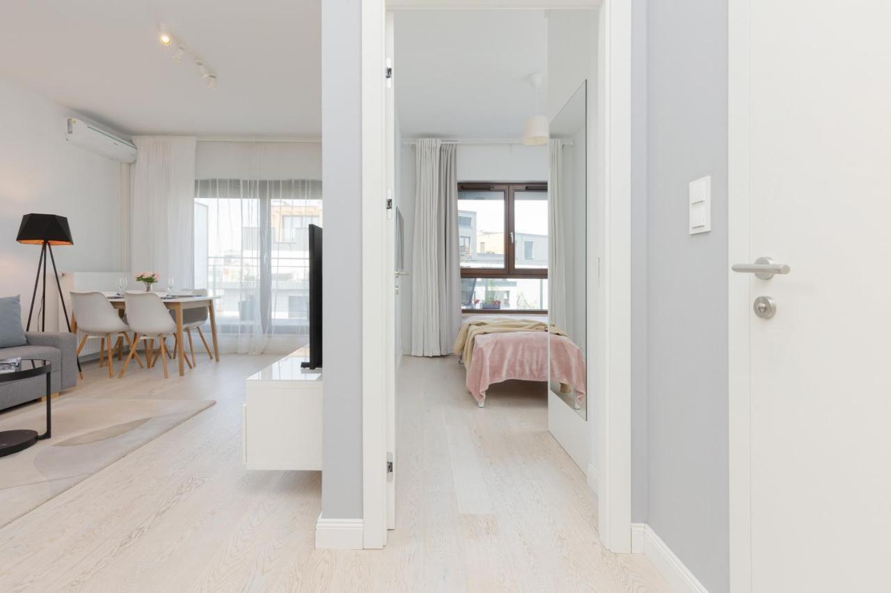 Sarmacka Apartment With Balcony Warsaw Wilanow By Noclegi Renters Екстериор снимка